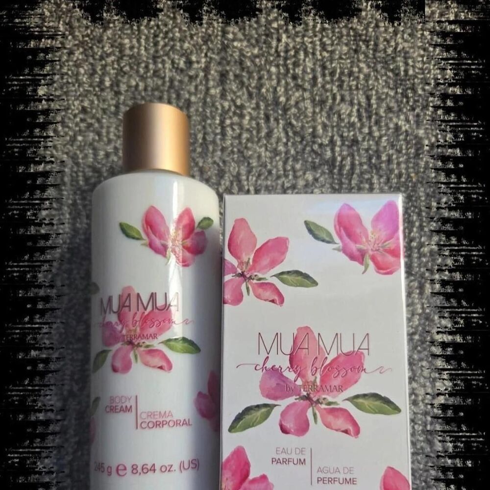 Mua Pink and White Bath-and-body